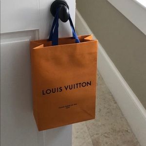 LOUIS VUITTON BAG